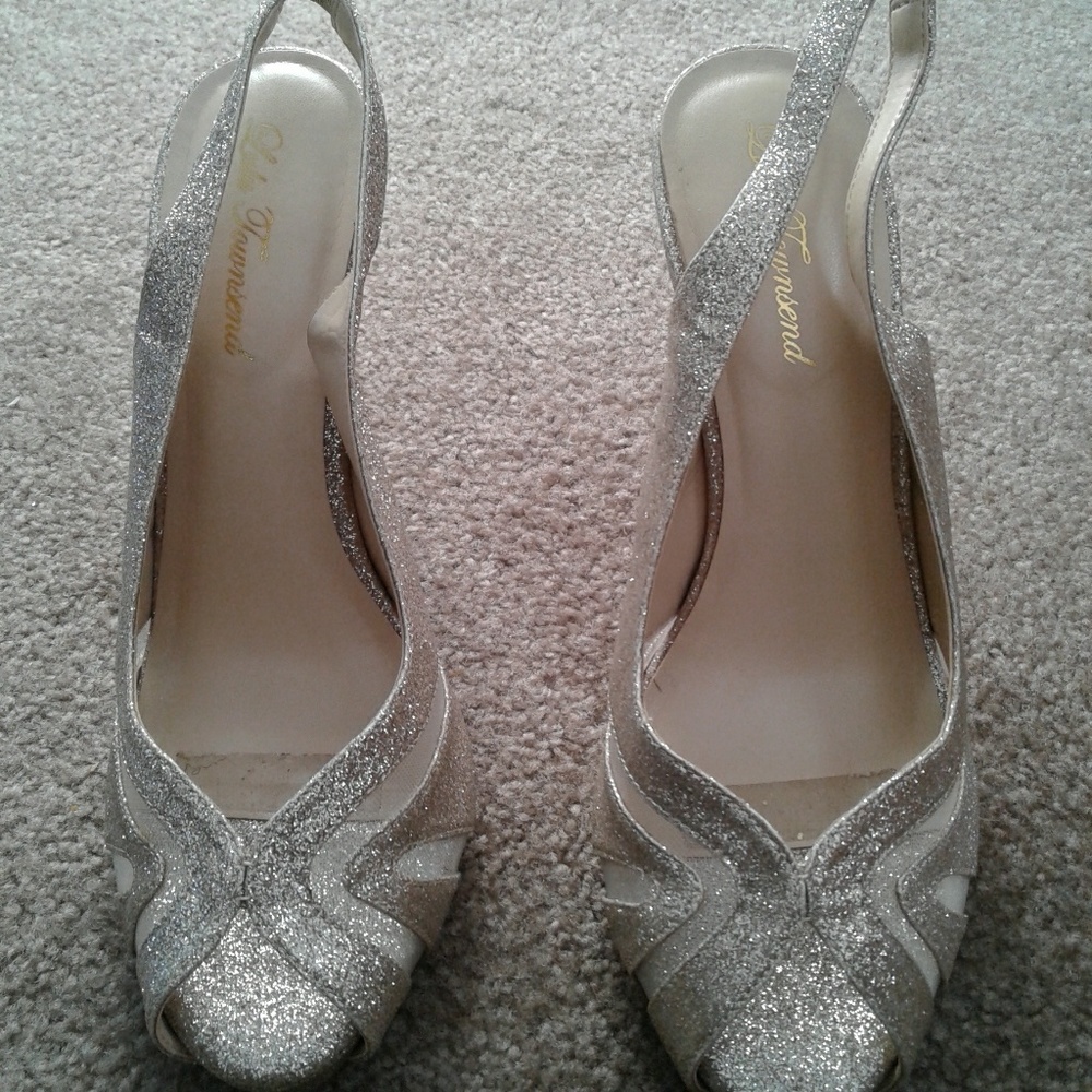 Lulu Townsend Women's LT Natasha Dress Pump